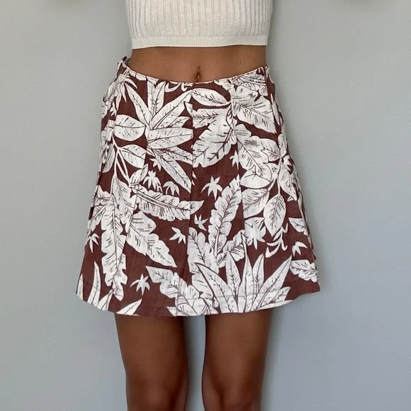 Urban Outfitters Hawaiian Floral Mini Skirt Size S - Picture 6 of 7